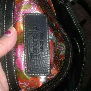 Womans shoulder bag